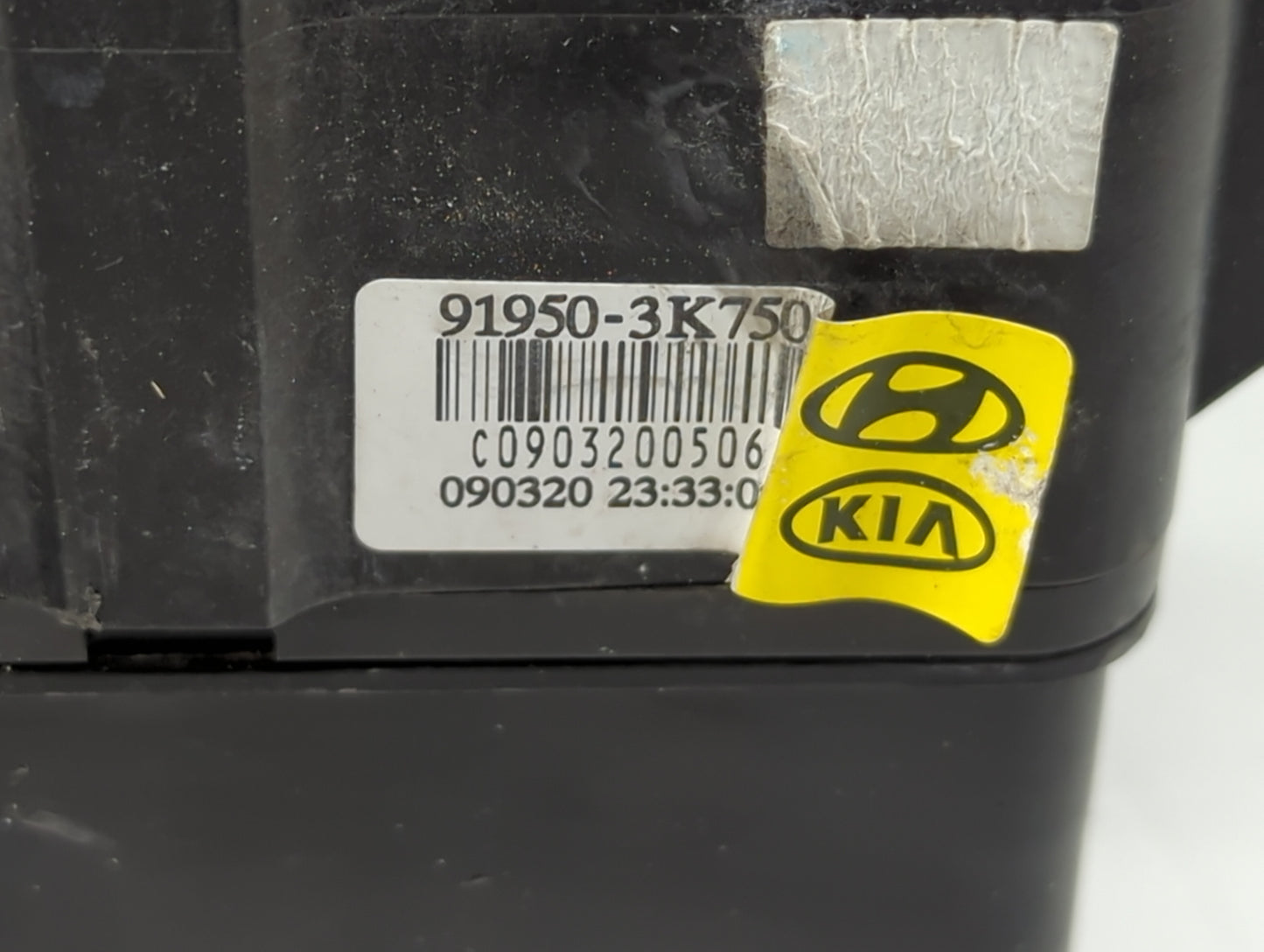 2008-2010 Hyundai Sonata Fusebox Fuse Box Panel Relay Module P/N:91950-3K750 Fits Fits 2008 2009 2010 OEM Used Auto Parts - 