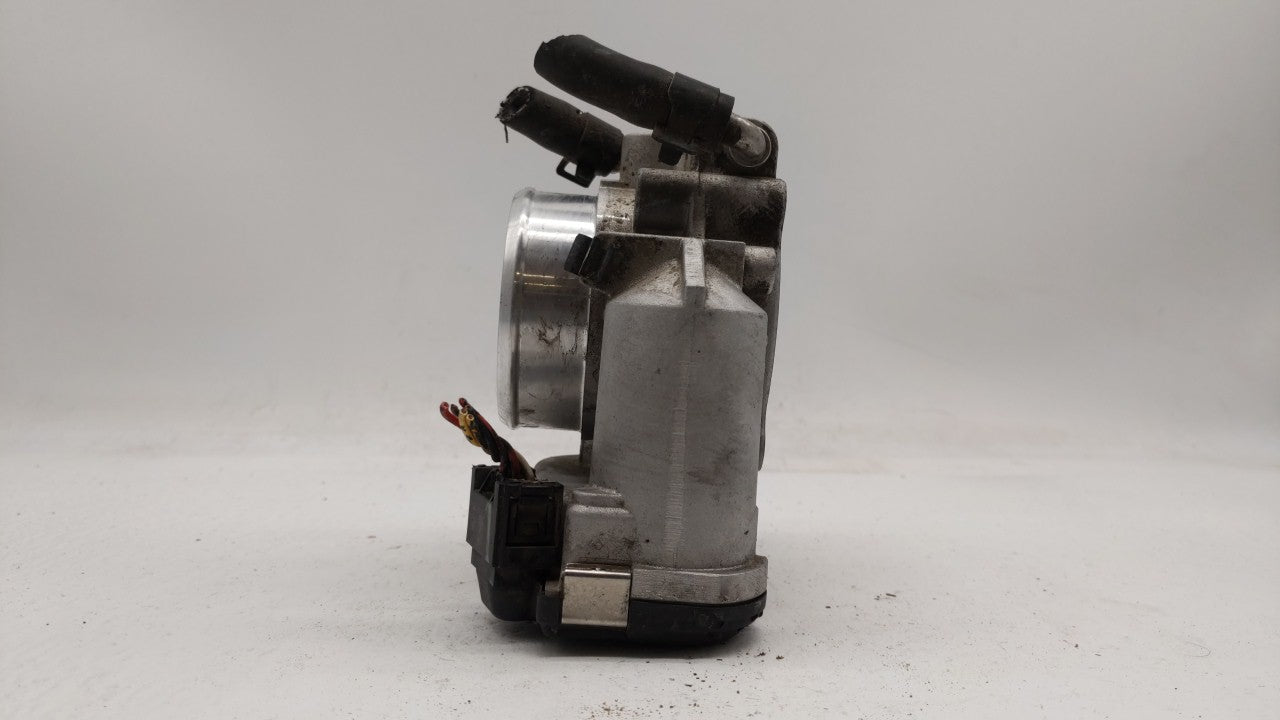 2006-2010 Hyundai Sonata Throttle Body P/N:35100-25400 35100-25200 Fits Fits 2006 2007 2008 2009 2010 2011 2012 2013 OEM Use