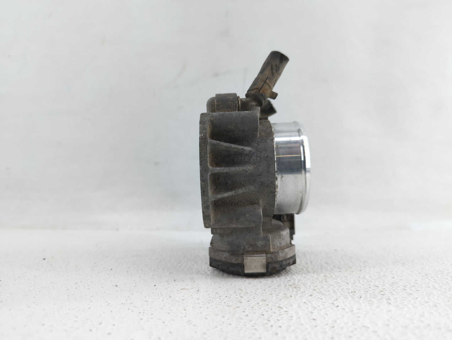 2006-2010 Hyundai Sonata Throttle Body P/N:35100-25400 35100-25200 Fits Fits 2006 2007 2008 2009 2010 2011 2012 2013 OEM Use