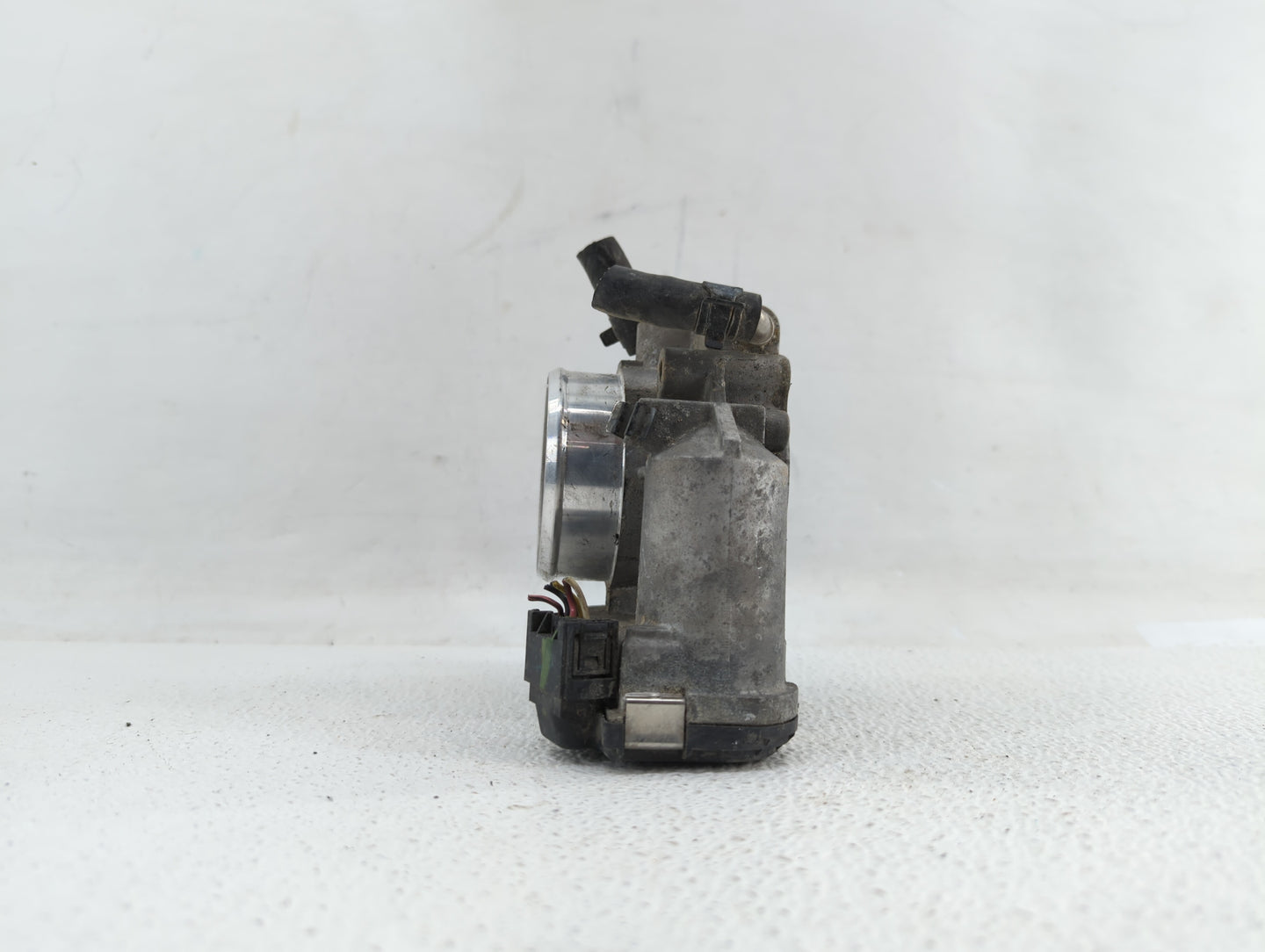 2006-2010 Hyundai Sonata Throttle Body P/N:35100-25400 35100-25200 Fits Fits 2006 2007 2008 2009 2010 2011 2012 2013 OEM Use