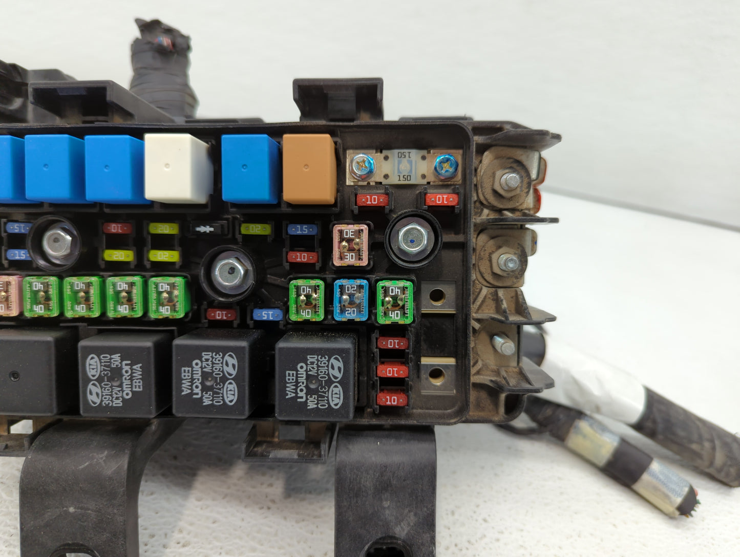 2008-2010 Hyundai Sonata Fusebox Fuse Box Panel Relay Module P/N:91950-3K540 91950-3K750 Fits Fits 2008 2009 2010 OEM Used A