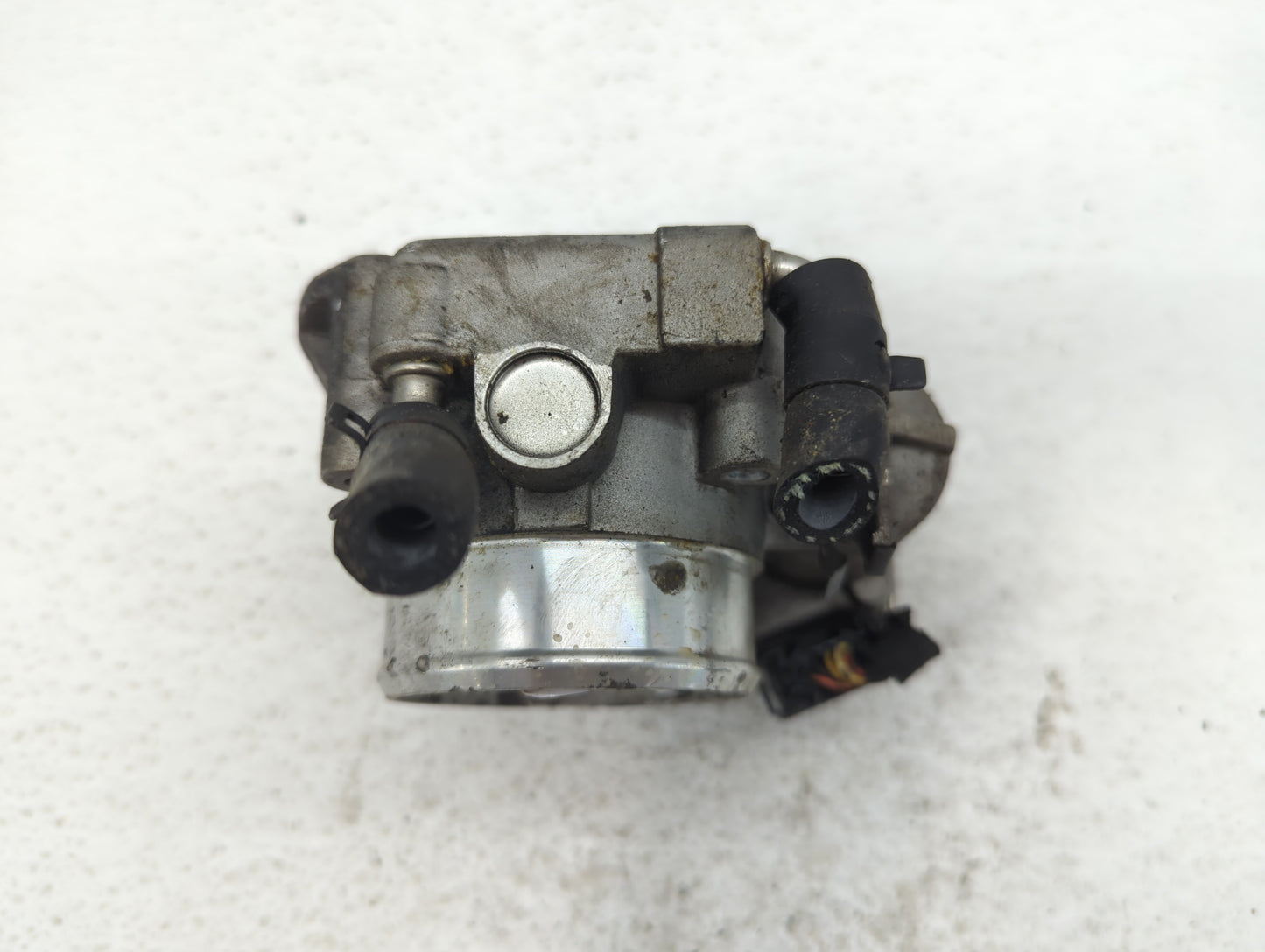 2006-2010 Hyundai Sonata Throttle Body P/N:35100-25400 Fits Fits 2006 2007 2008 2009 2010 2011 2012 2013 OEM Used Auto Parts