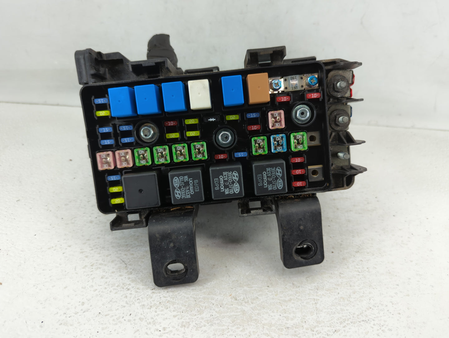 2008-2010 Hyundai Sonata Fusebox Fuse Box Panel Relay Module P/N:KD45675X0C KD45-675X0 C Fits Fits 2008 2009 2010 OEM Used A