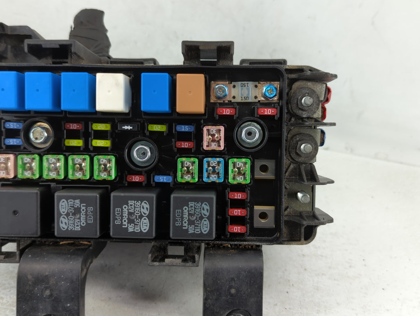 2008-2010 Hyundai Sonata Fusebox Fuse Box Panel Relay Module P/N:KD45675X0C KD45-675X0 C Fits Fits 2008 2009 2010 OEM Used A
