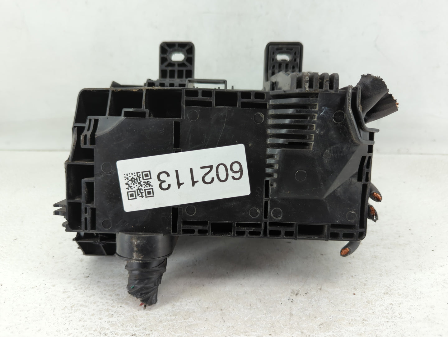 2008-2010 Hyundai Sonata Fusebox Fuse Box Panel Relay Module P/N:KD45675X0C KD45-675X0 C Fits Fits 2008 2009 2010 OEM Used A