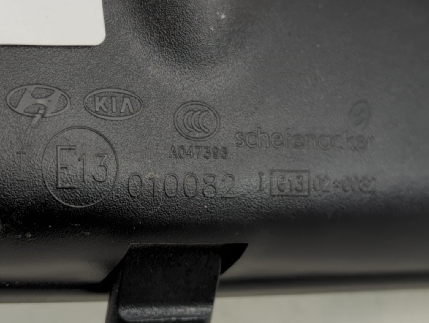 2006-2015 Hyundai Sonata Interior Rear View Mirror Replacement OEM P/N:E13010082 Fits OEM Used Auto Parts - Oemusedautoparts