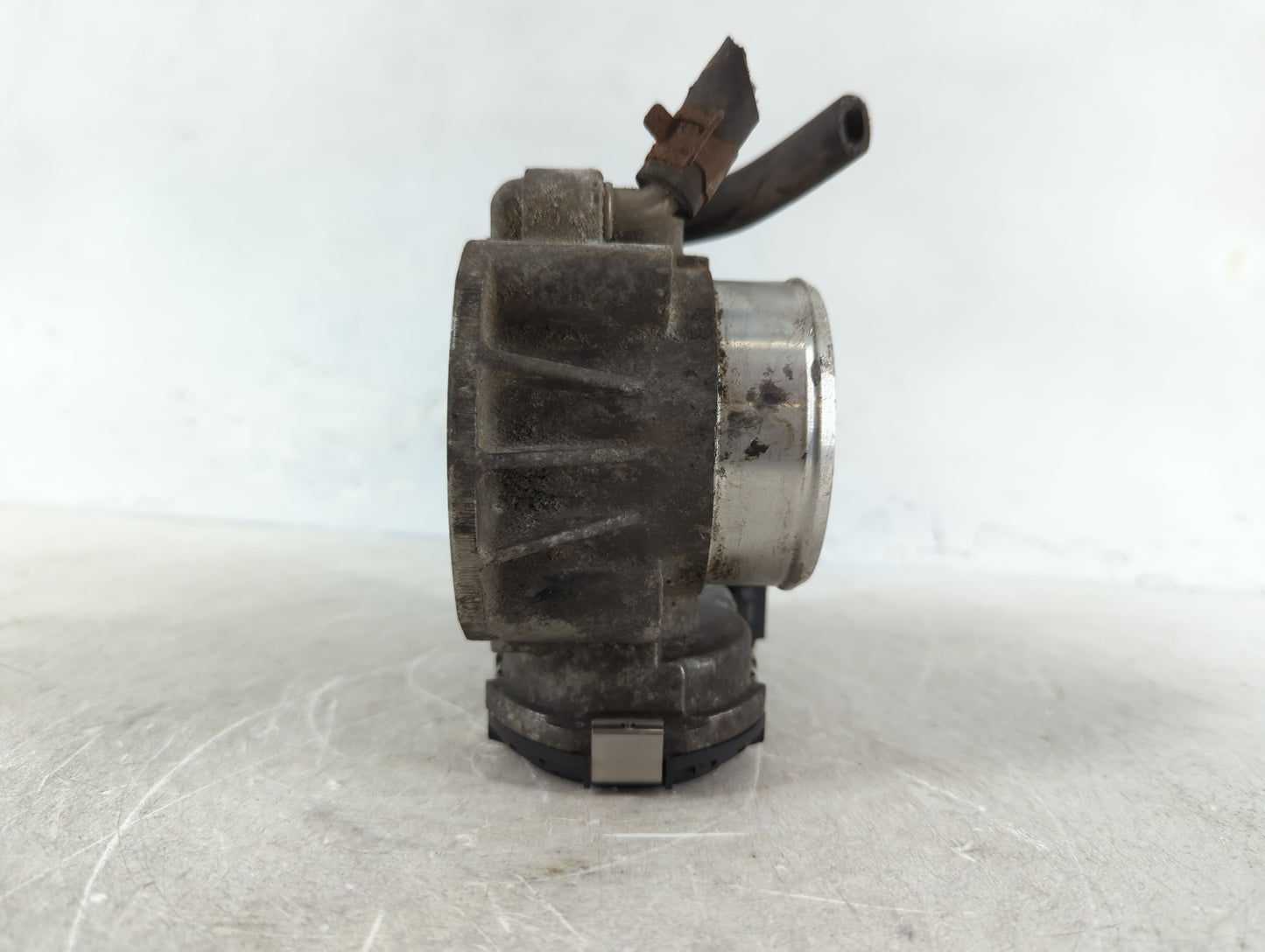2006-2010 Hyundai Sonata Throttle Body Fits Fits 2006 2007 2008 2009 2010 2011 2012 2013 OEM Used Auto Parts - Oemusedautopa
