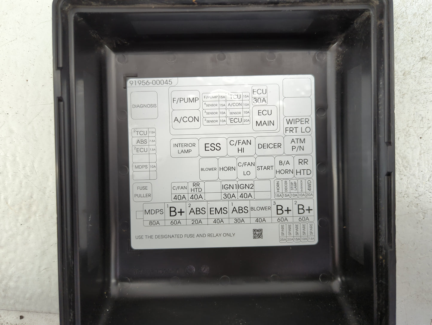 2010-2013 Hyundai Tucson Fusebox Fuse Box Panel Relay Module P/N:91956-00045 Fits Fits 2010 2011 2012 2013 OEM Used Auto Par