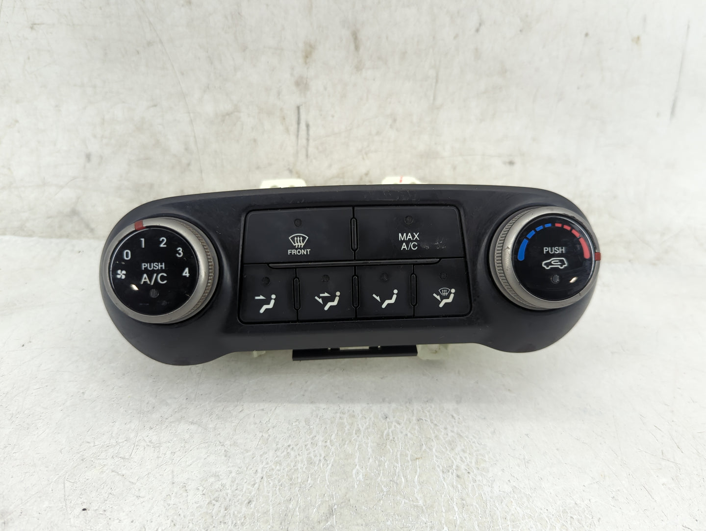 2010-2013 Hyundai Tucson Climate Control Module Temperature AC/Heater Replacement P/N:97250-2S020 97250-2SXXX Fits OEM Used 