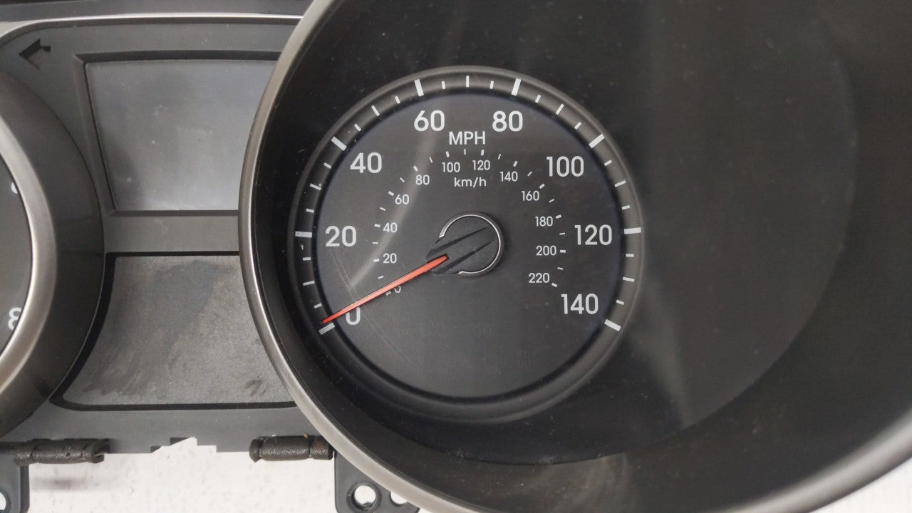 2010-2013 Hyundai Tucson Instrument Cluster Speedometer Gauges P/N:94001-2S580 94001-2S585 Fits Fits 2010 2011 2012 2013 OEM