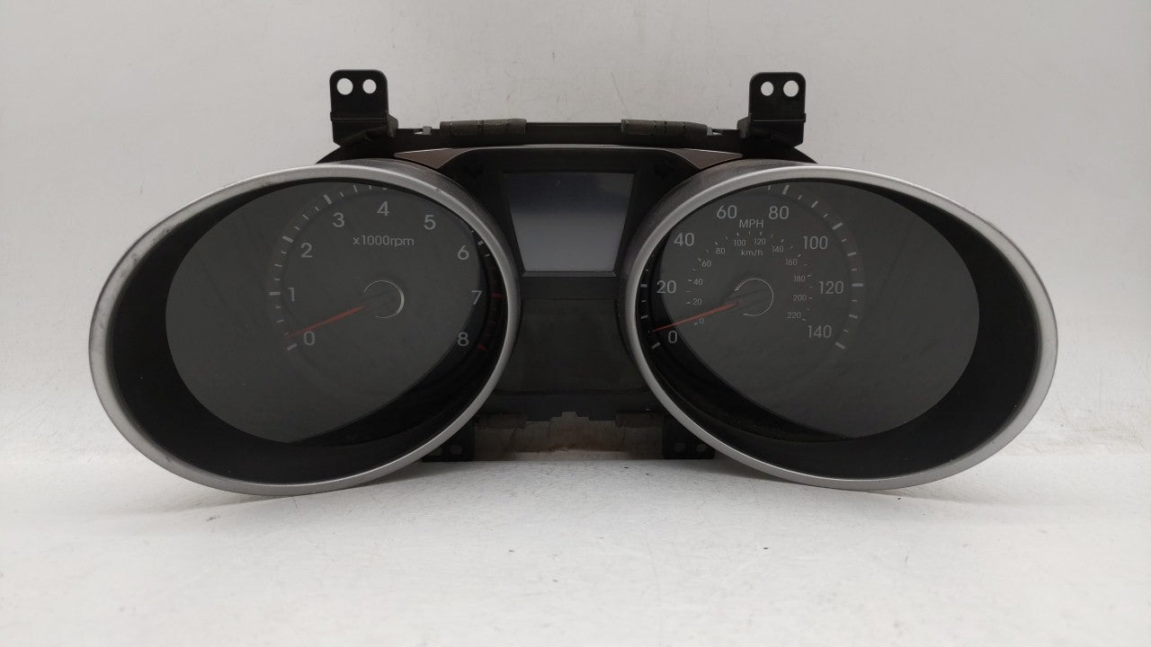 2010-2013 Hyundai Tucson Instrument Cluster Speedometer Gauges P/N:94001-2S580 94001-2S585 Fits Fits 2010 2011 2012 2013 OEM