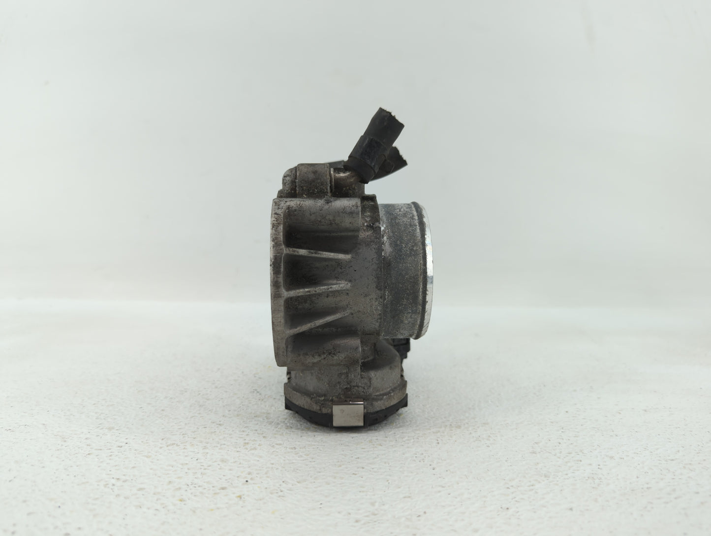 2010-2013 Hyundai Tucson Throttle Body P/N:35100-25400 35100-25200 Fits Fits 2006 2007 2008 2009 2010 2011 2012 2013 OEM Use