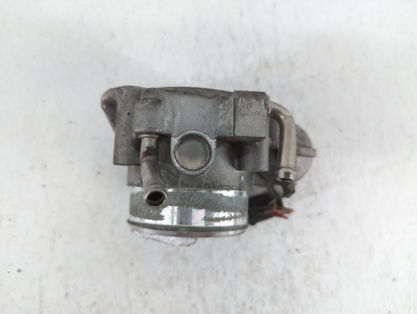 2010-2013 Hyundai Tucson Throttle Body P/N:35100-25400 35100-25200 Fits Fits 2006 2007 2008 2009 2010 2011 2012 2013 OEM Use