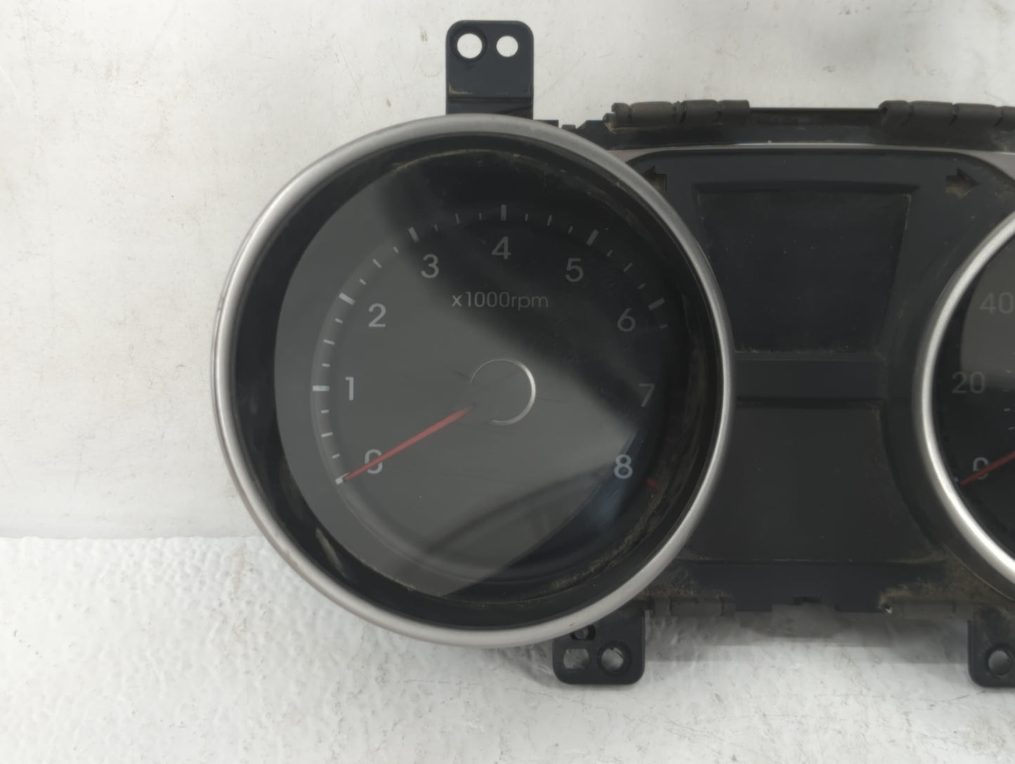 2010-2013 Hyundai Tucson Instrument Cluster Speedometer Gauges P/N:94001-2S570 94001-2S575 Fits Fits 2010 2011 2012 2013 OEM