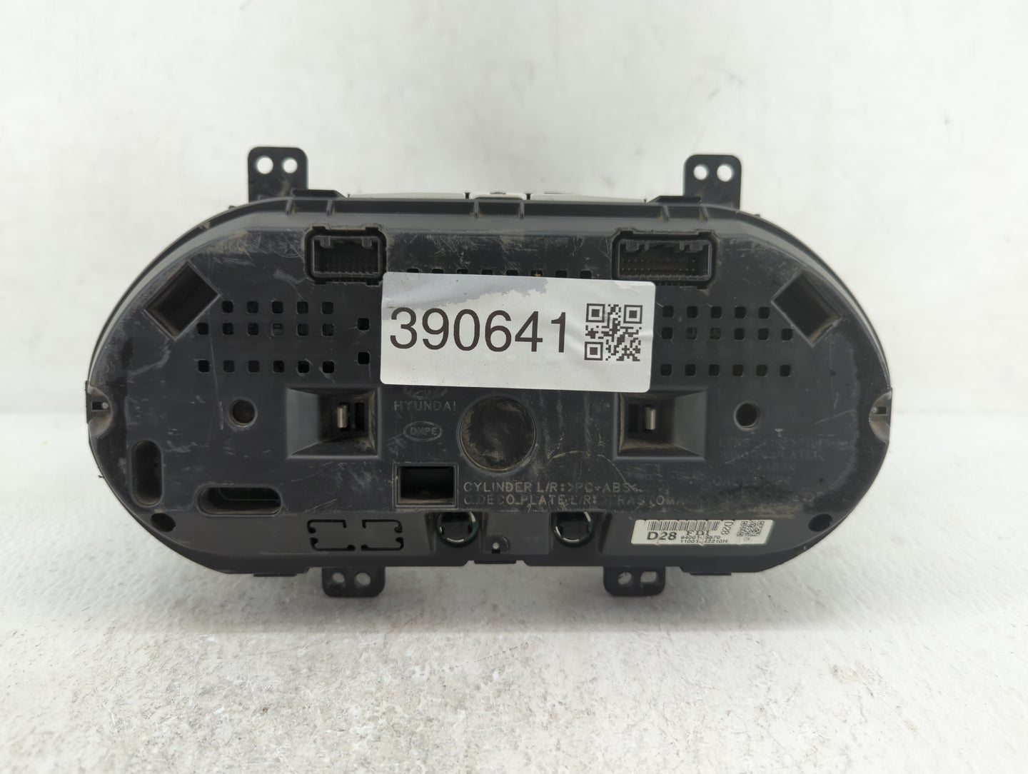 2010-2013 Hyundai Tucson Instrument Cluster Speedometer Gauges P/N:94001-2S570 94001-2S575 Fits Fits 2010 2011 2012 2013 OEM