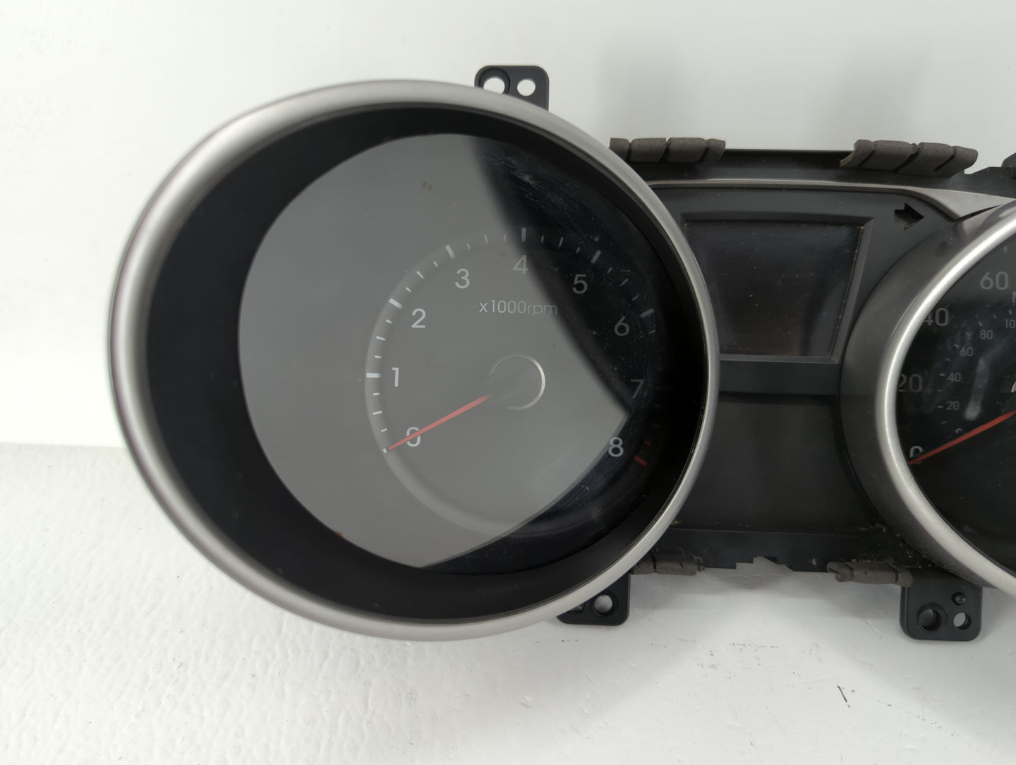 2010-2013 Hyundai Tucson Instrument Cluster Speedometer Gauges P/N:94001-2S570 94001-2S575 Fits Fits 2010 2011 2012 2013 OEM
