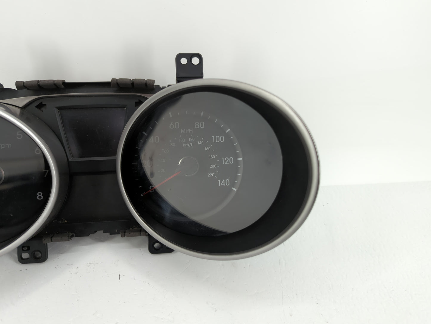 2010-2013 Hyundai Tucson Instrument Cluster Speedometer Gauges P/N:94001-2S570 94001-2S575 Fits Fits 2010 2011 2012 2013 OEM
