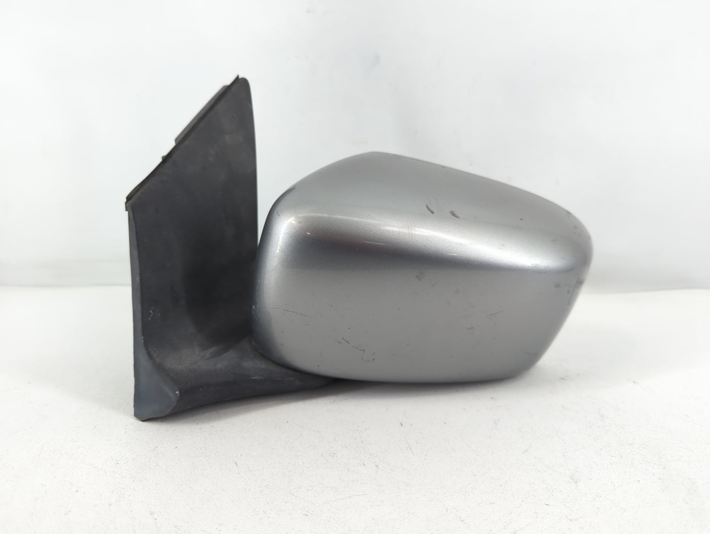 2010-2014 Hyundai Tucson Driver Side View Mirror - Left Door Mirror OEM Used - Oemusedautoparts1.com