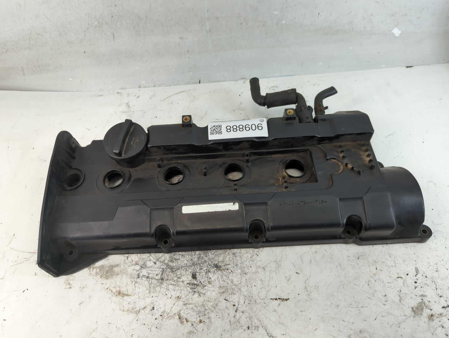 2010 Hyundai Tucson Passenger Right Cylinder Head Valve Cover P/N:PA66-GF24+MF16 Fits OEM Used Auto Parts - Oemusedautoparts