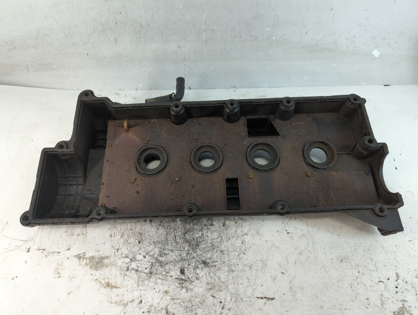 2010 Hyundai Tucson Passenger Right Cylinder Head Valve Cover P/N:PA66-GF24+MF16 Fits OEM Used Auto Parts - Oemusedautoparts