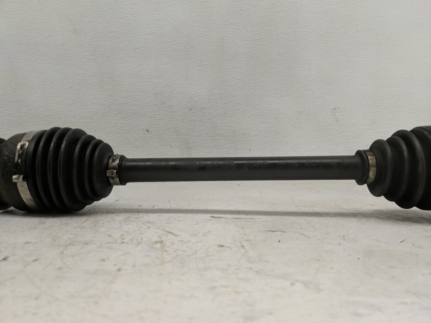 2010-2012 Infiniti Ex35 Axle Shaft Front Driver Cv C/v 1233881 - Oemusedautoparts1.com
