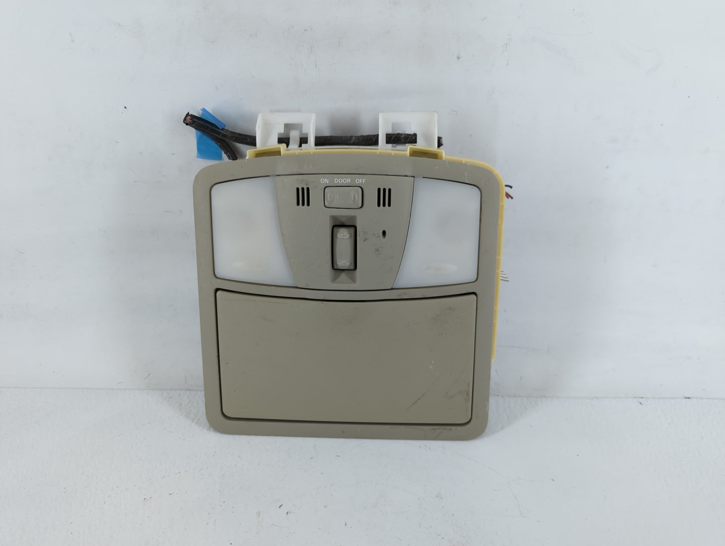 2010 Infiniti Ex35 Overhead Roof Console - Oemusedautoparts1.com