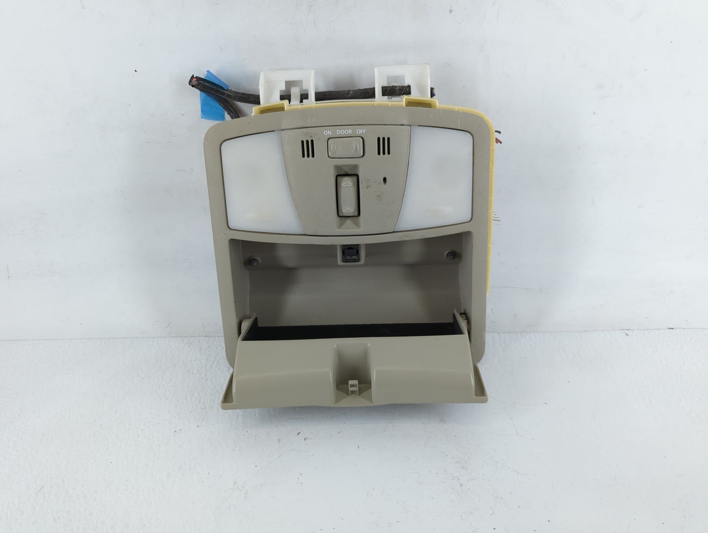 2010 Infiniti Ex35 Overhead Roof Console - Oemusedautoparts1.com