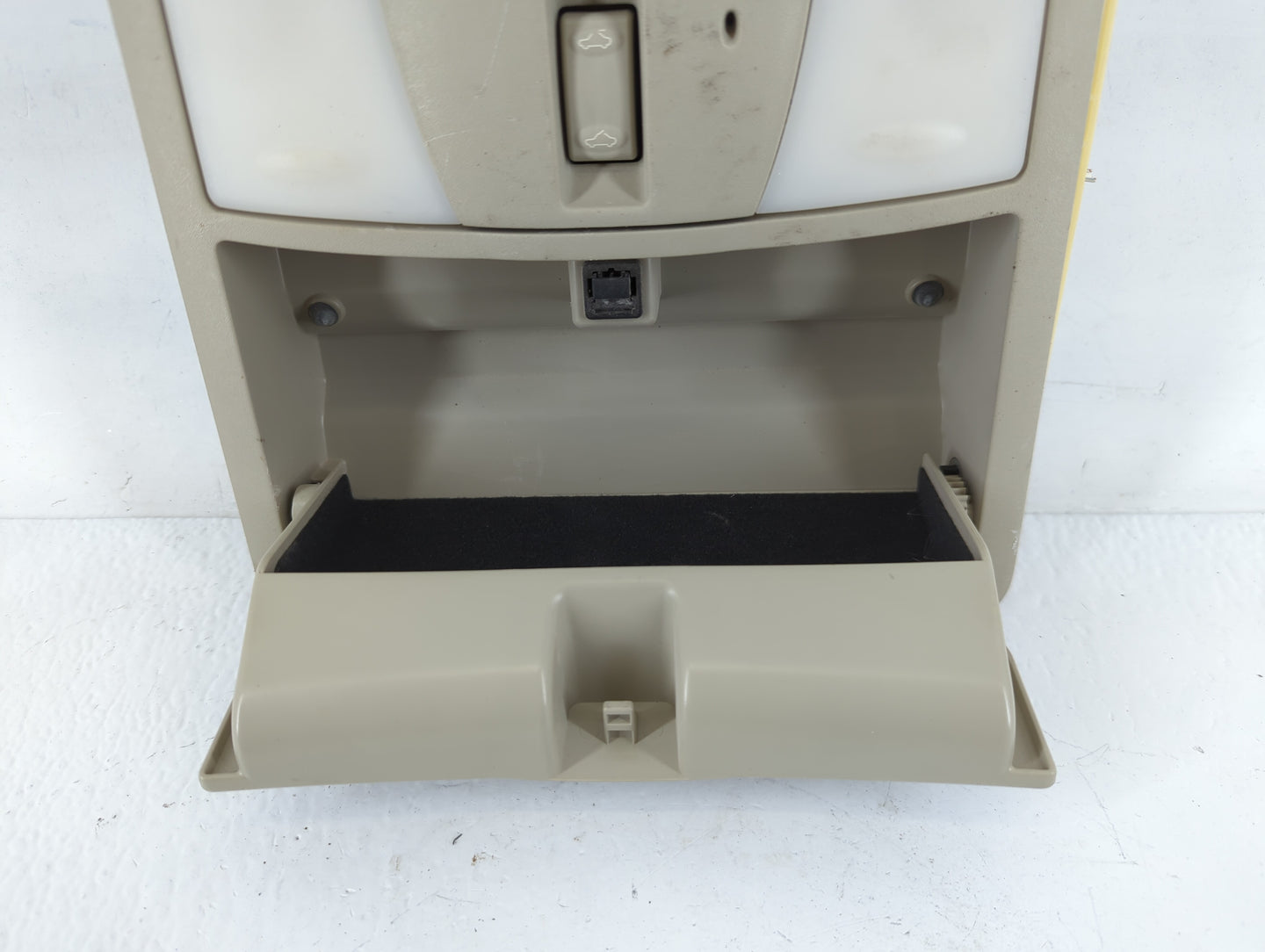 2010 Infiniti Ex35 Overhead Roof Console - Oemusedautoparts1.com
