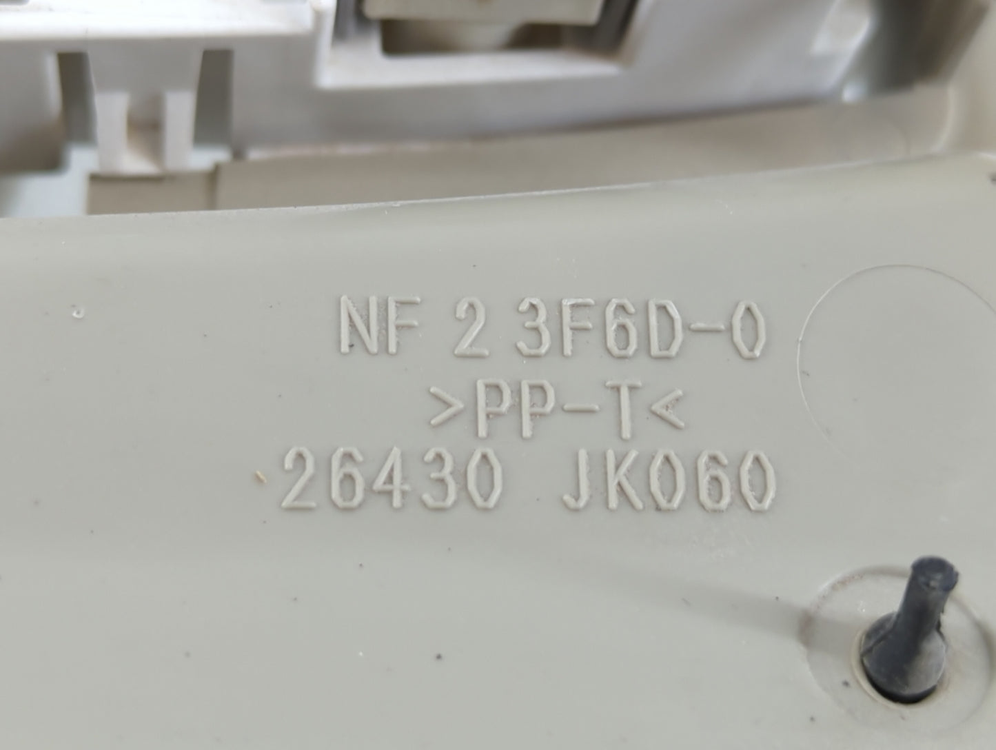 2010 Infiniti Ex35 Overhead Roof Console - Oemusedautoparts1.com