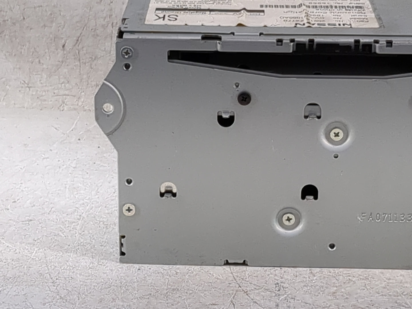 2010 Infiniti Fx35 Radio AM FM Cd Player Receiver Replacement P/N:2591AZX77B CV-VN1060AD Fits Fits 2011 OEM Used Auto Parts 