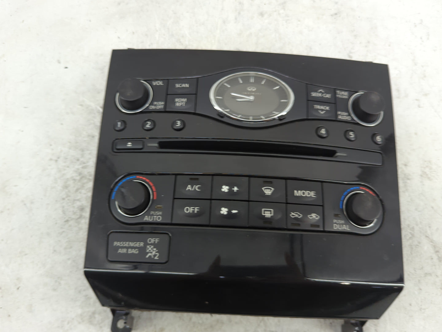 2009-2010 Infiniti Fx35 Climate Control Module Temperature AC/Heater Replacement Fits Fits 2009 2010 OEM Used Auto Parts - O