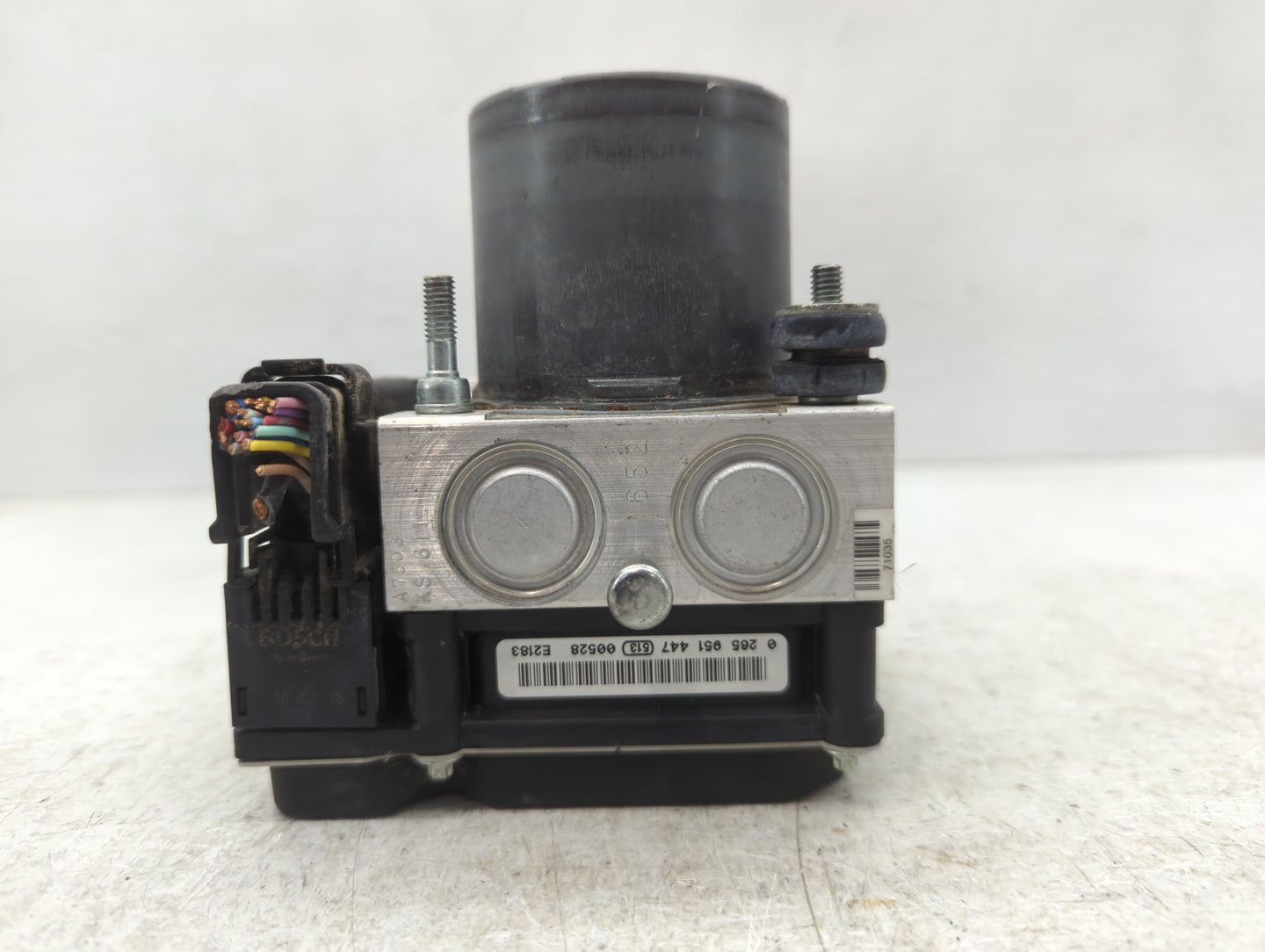 2009-2010 Infiniti G37 ABS Pump Control Module Replacement P/N:47660 1NG0A Fits Fits 2009 2010 OEM Used Auto Parts - Oemused