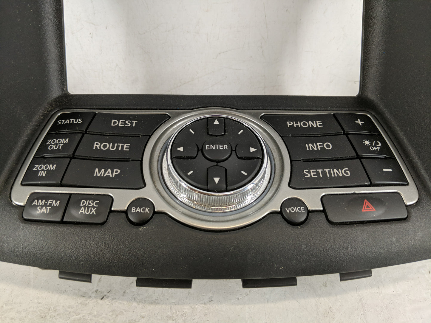 2010 Infiniti G37 Radio Control Panel - Oemusedautoparts1.com