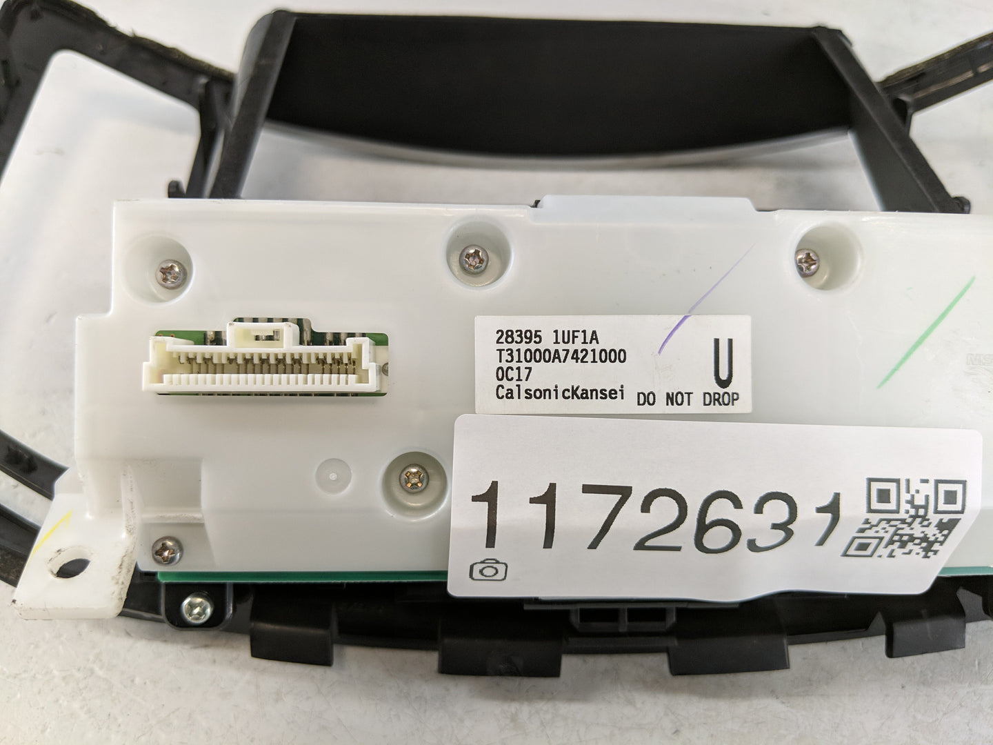 2010 Infiniti G37 Radio Control Panel - Oemusedautoparts1.com