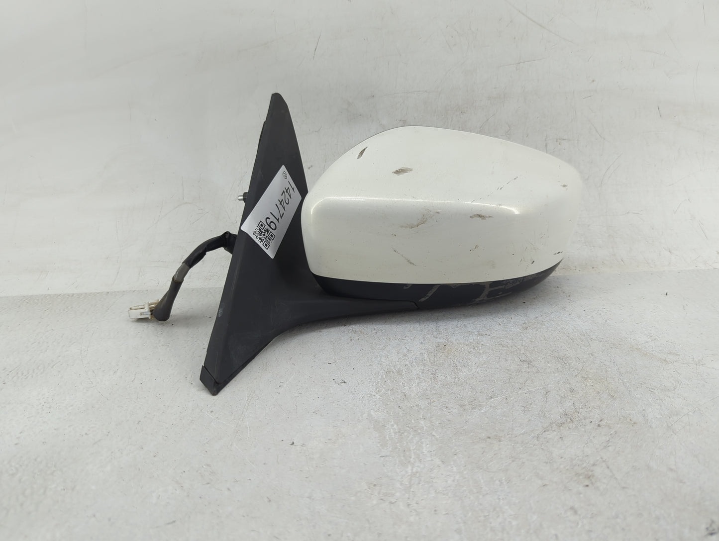 2008-2013 Infiniti G37 Driver Side View Mirror - Left Door Mirror OEM Used - Oemusedautoparts1.com