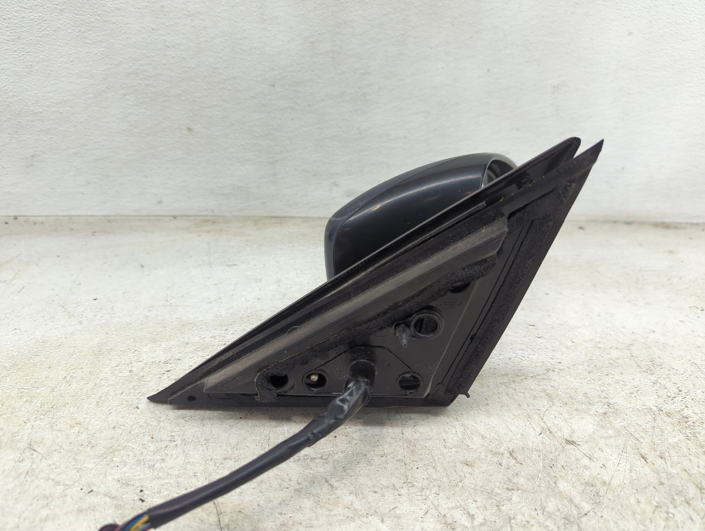 2009-2013 Infiniti G37 Passenger Side View Mirror - Right Door Mirror OEM Used - Oemusedautoparts1.com
