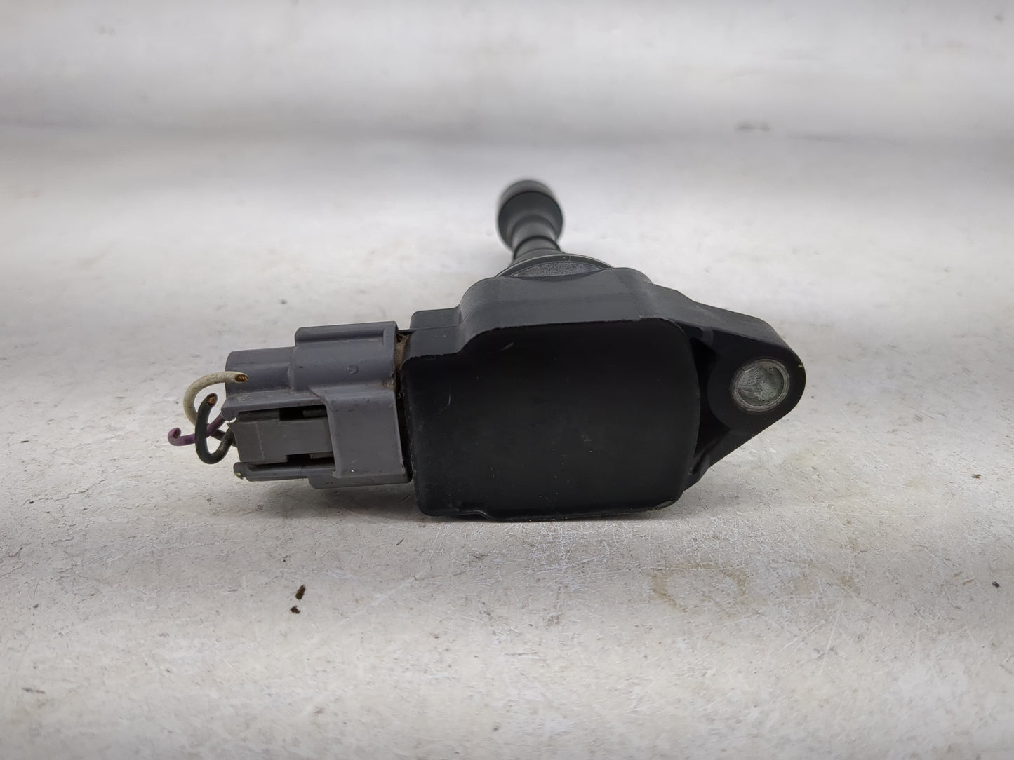 2008-2013 Infiniti G37 Ignition Coil Igniter Pack - Oemusedautoparts1.com