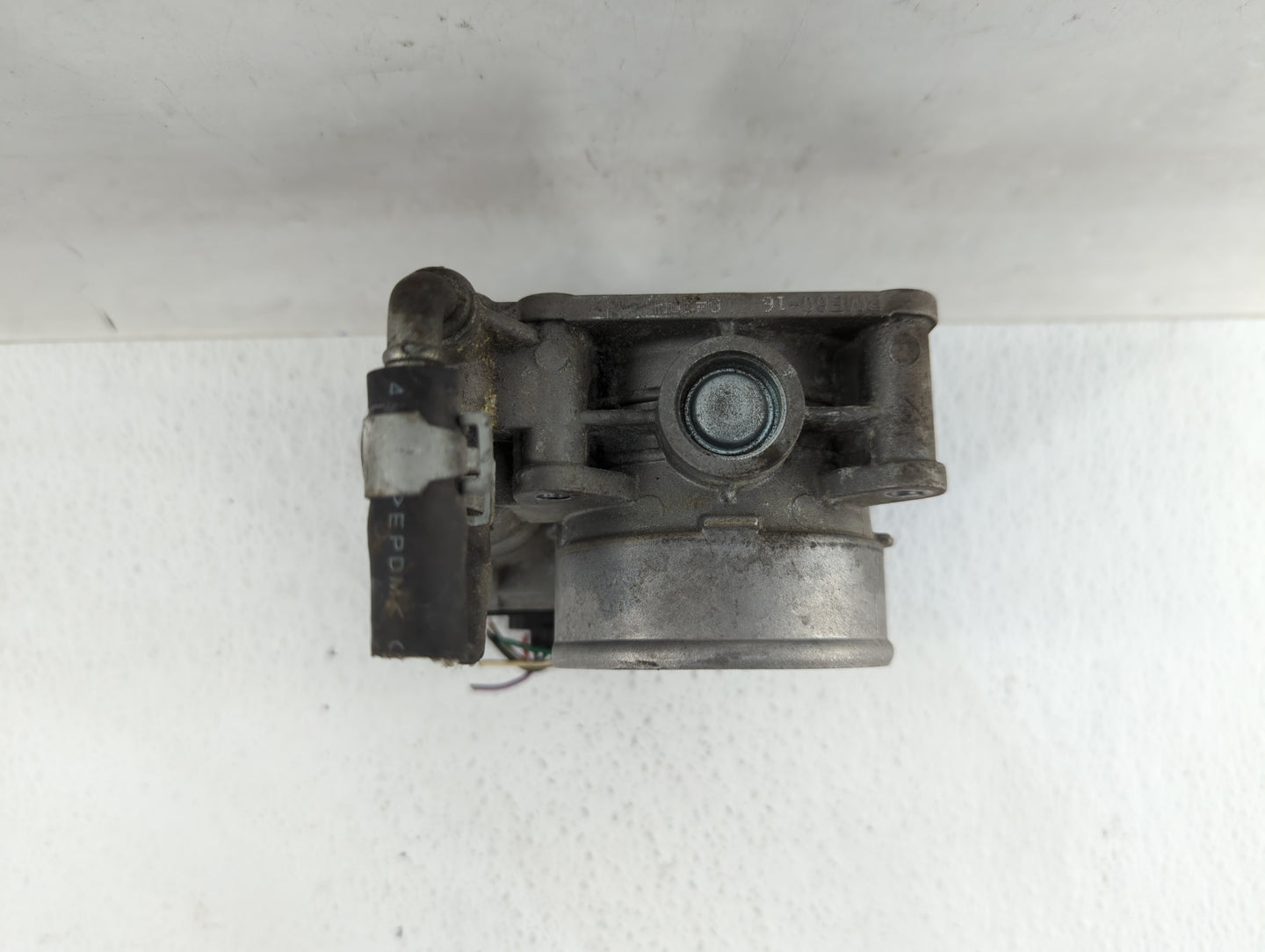 2008-2013 Infiniti G37 Throttle Body P/N:526-01 RME75 Fits OEM Used Auto Parts - Oemusedautoparts1.com