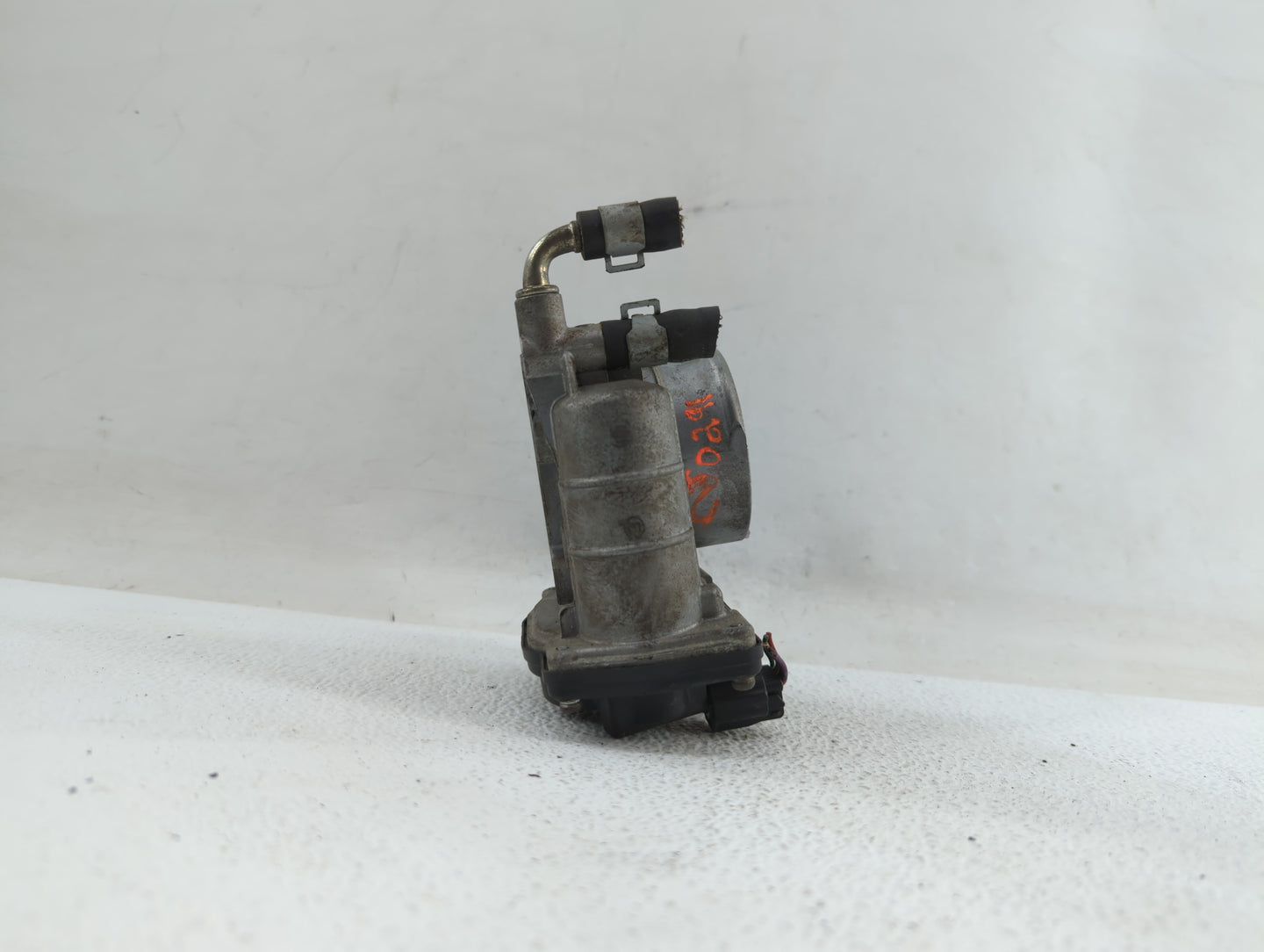 2008-2013 Infiniti G37 Throttle Body P/N:526-01 RME75 Fits OEM Used Auto Parts - Oemusedautoparts1.com