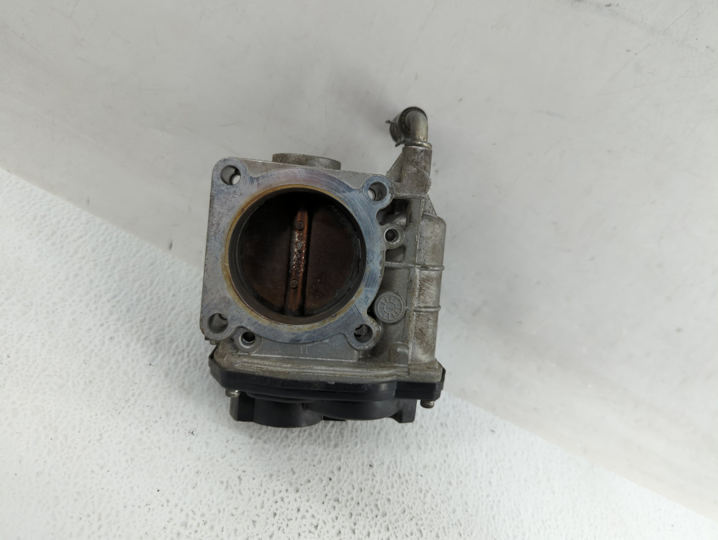 2008-2013 Infiniti G37 Throttle Body P/N:526-01 RME75 Fits OEM Used Auto Parts - Oemusedautoparts1.com