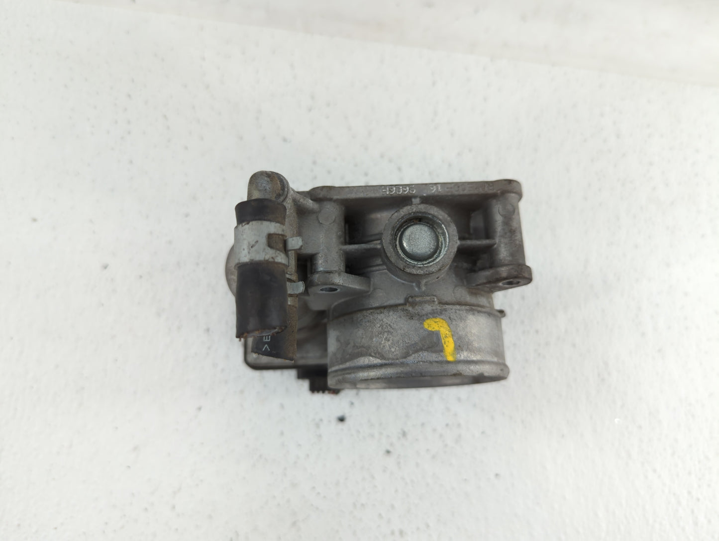 2008-2013 Infiniti G37 Throttle Body P/N:526-01 RME75 Fits OEM Used Auto Parts - Oemusedautoparts1.com