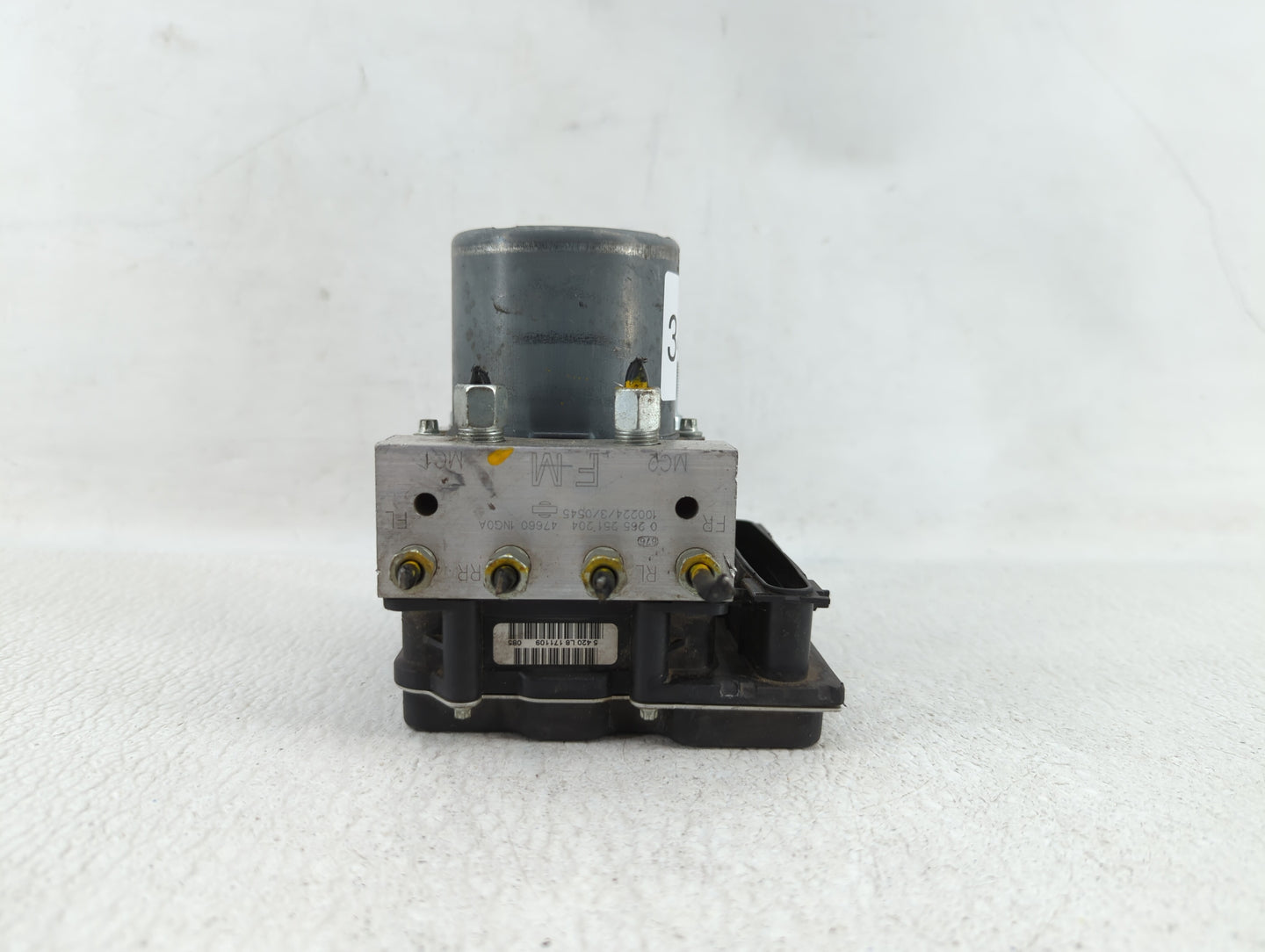 2009-2010 Infiniti G37 ABS Pump Control Module Replacement P/N:47660 1NG0A Fits Fits 2009 2010 OEM Used Auto Parts - Oemused