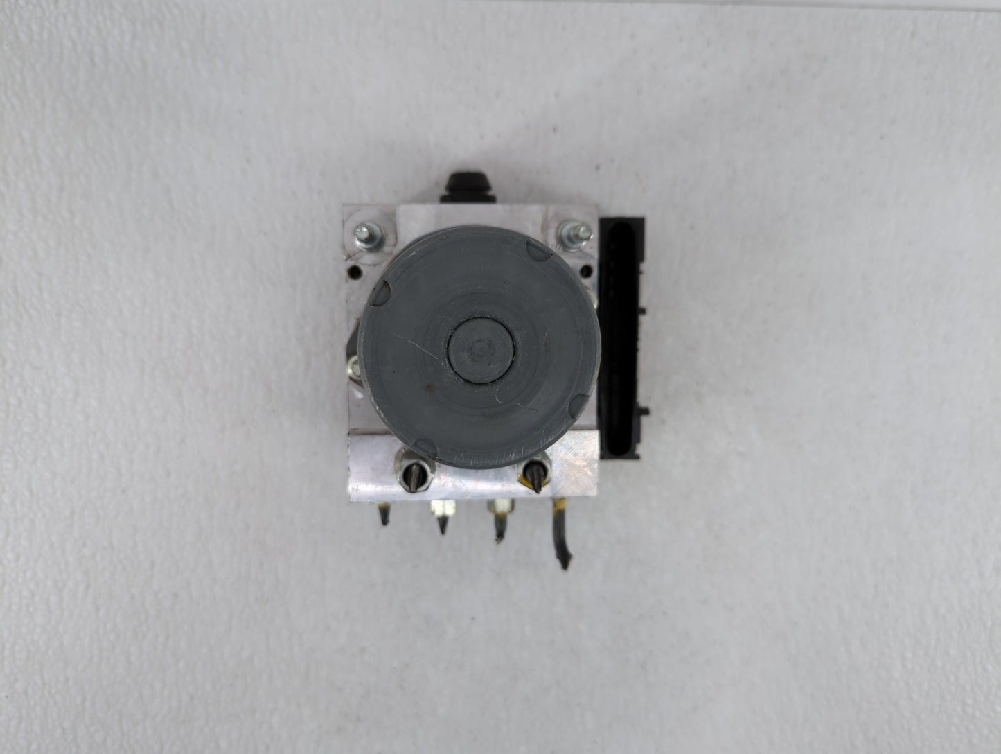 2009-2010 Infiniti G37 ABS Pump Control Module Replacement P/N:47660 1NG0A Fits Fits 2009 2010 OEM Used Auto Parts - Oemused