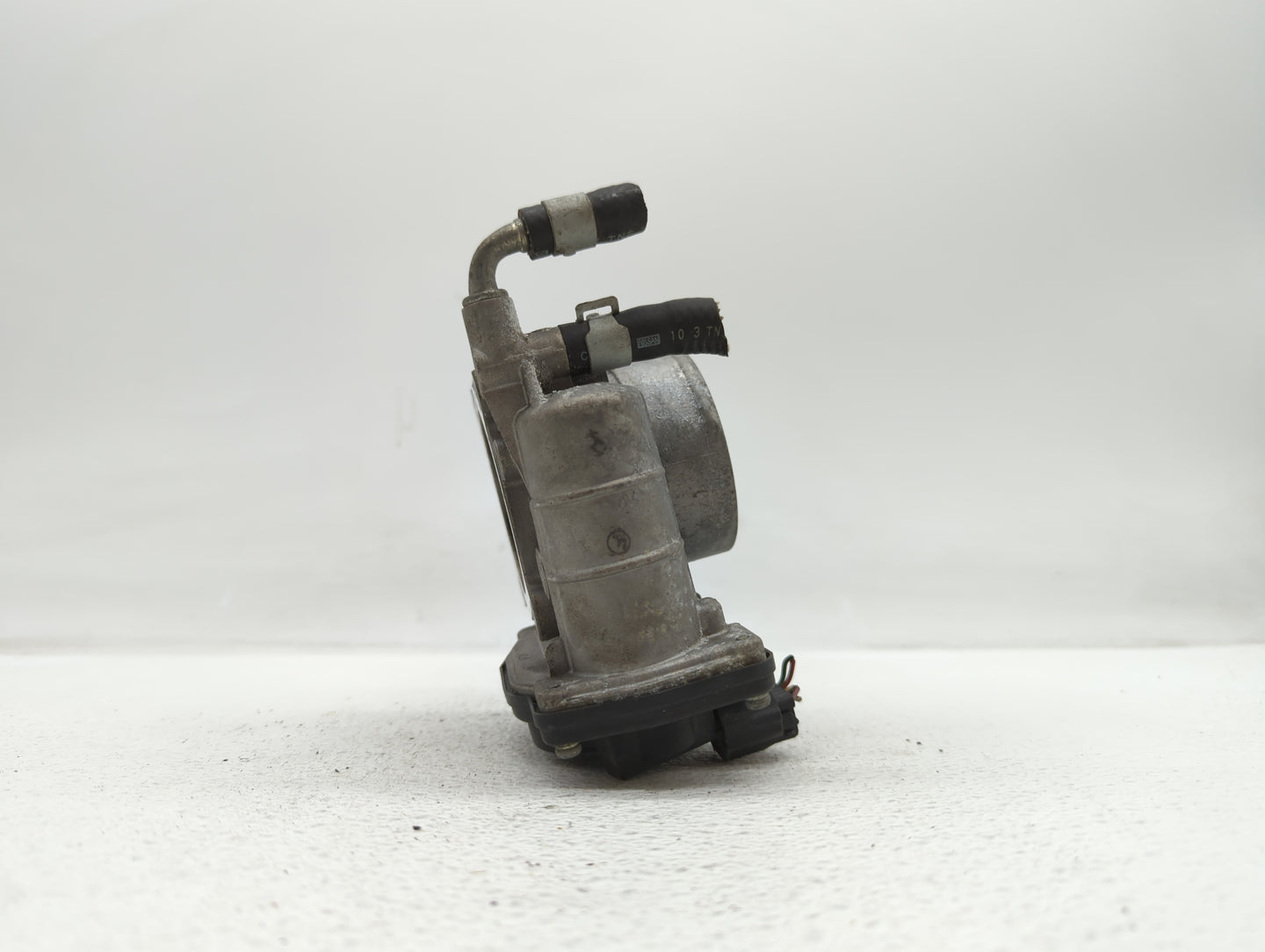 2008-2013 Infiniti G37 Throttle Body P/N:RME60-21 RME60-12 Fits OEM Used Auto Parts - Oemusedautoparts1.com