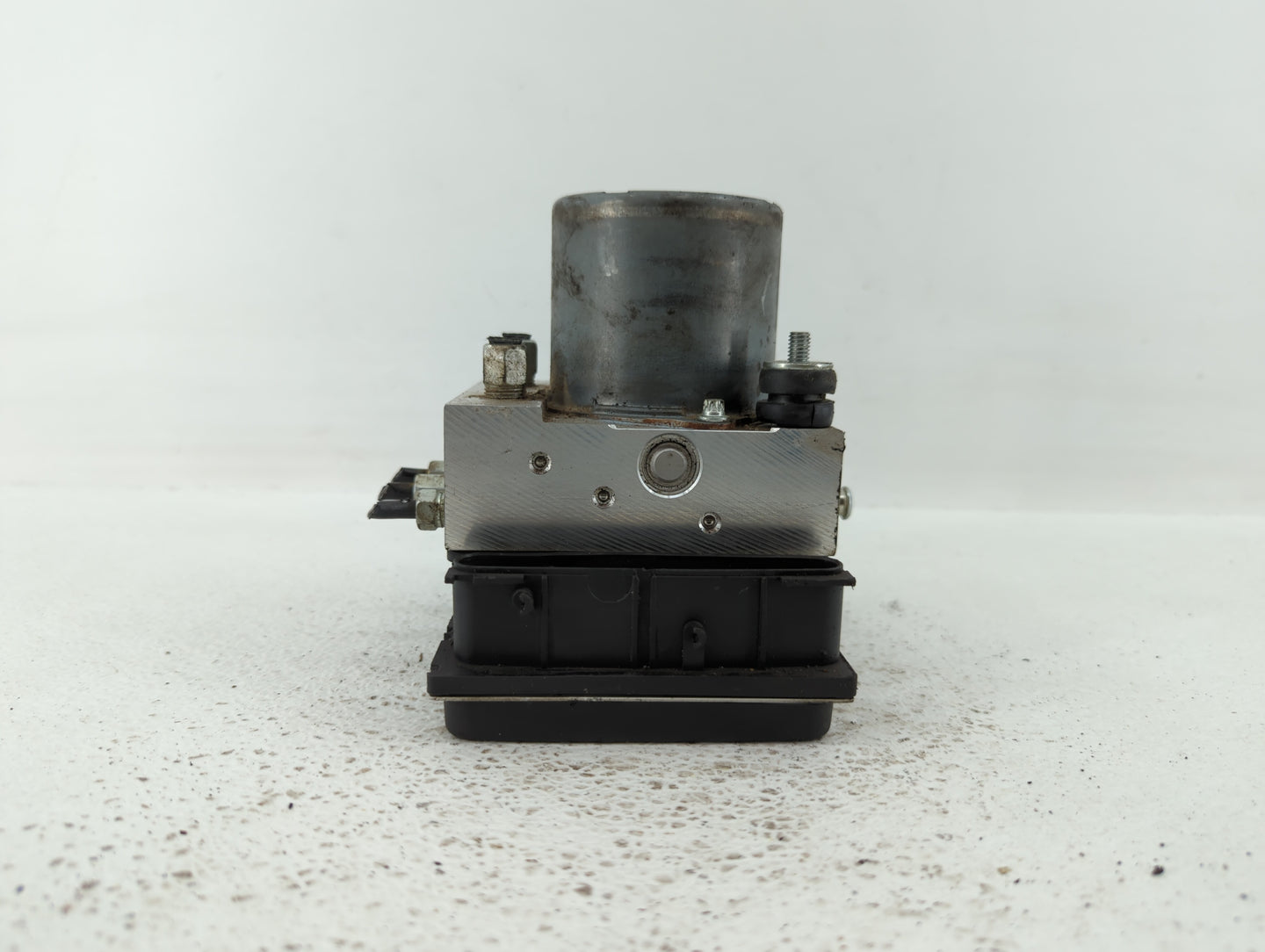 2009-2010 Infiniti G37 ABS Pump Control Module Replacement P/N:47660 1NG0A Fits Fits 2009 2010 OEM Used Auto Parts - Oemused