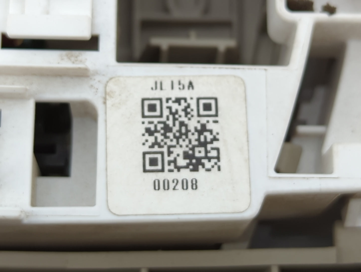 2010 Infiniti G37 Overhead Roof Console - Oemusedautoparts1.com