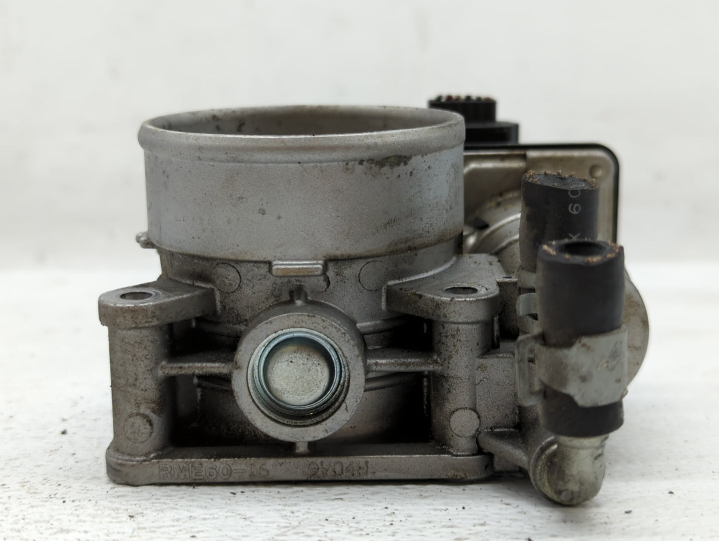 2008-2013 Infiniti G37 Throttle Body P/N:526-02 RME60-16 Fits OEM Used Auto Parts - Oemusedautoparts1.com