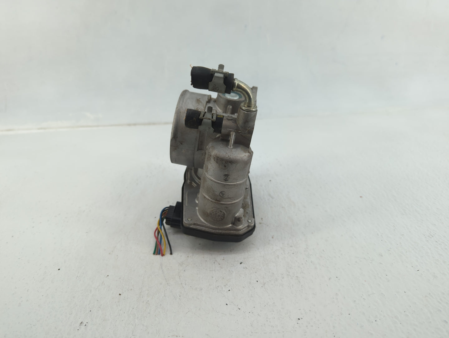 2008-2013 Infiniti G37 Throttle Body P/N:0423H RME60-21 Fits OEM Used Auto Parts - Oemusedautoparts1.com