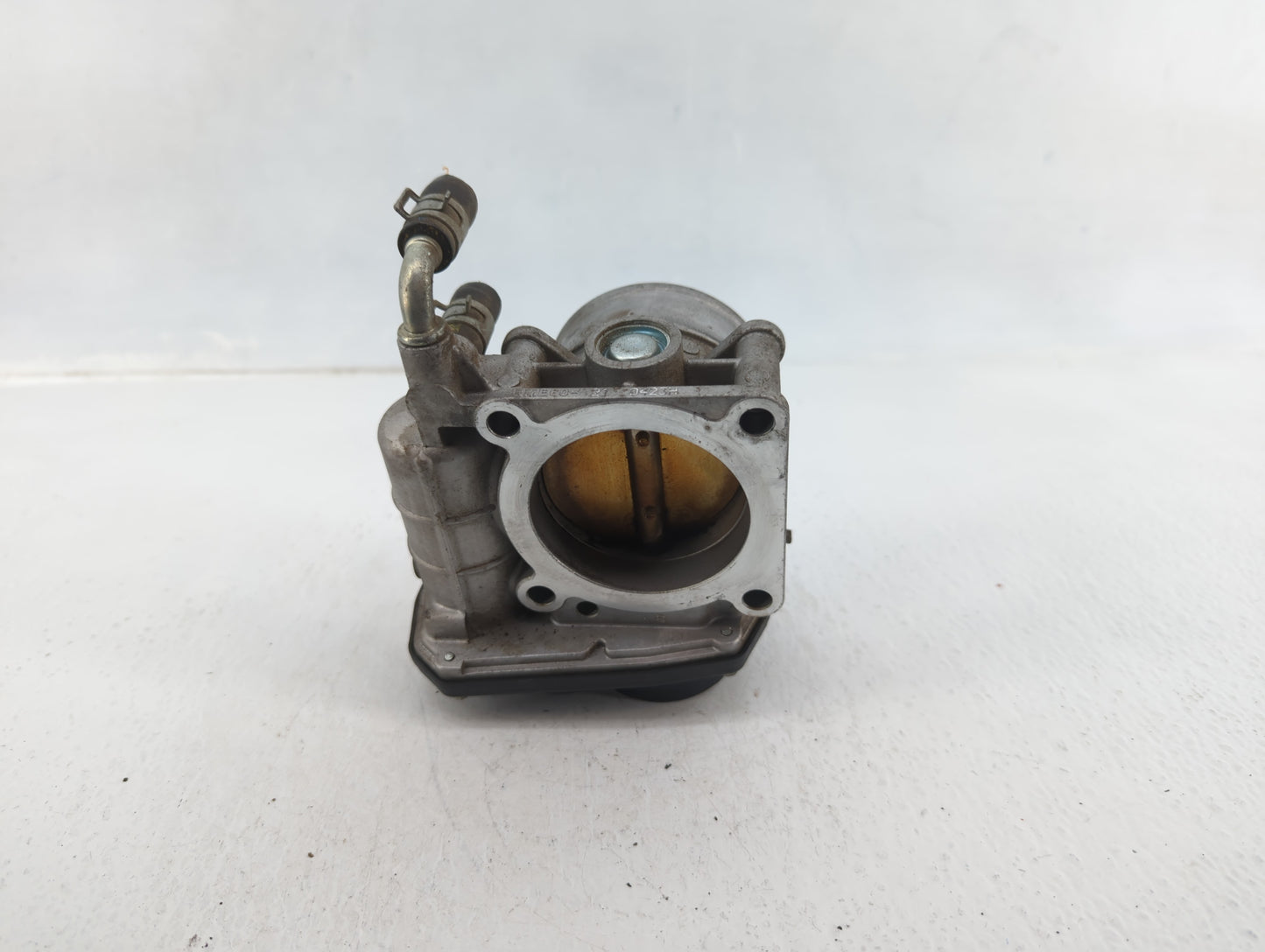 2008-2013 Infiniti G37 Throttle Body P/N:0423H RME60-21 Fits OEM Used Auto Parts - Oemusedautoparts1.com
