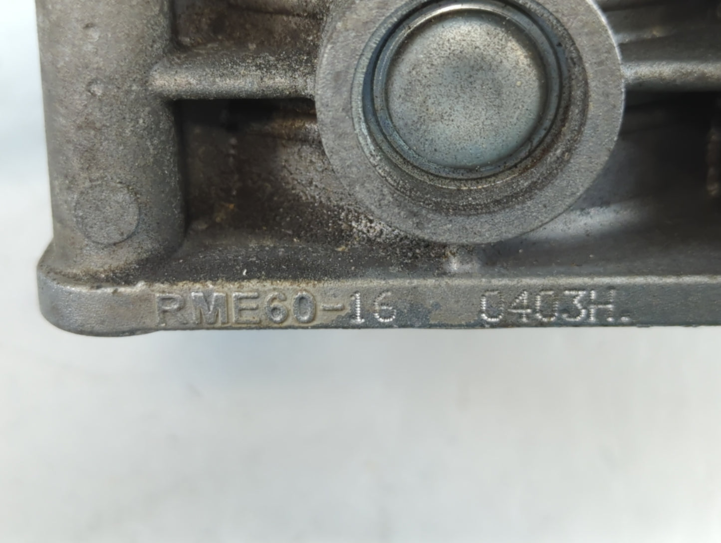 2008-2013 Infiniti G37 Throttle Body P/N:5Y25H RME60-16 Fits OEM Used Auto Parts - Oemusedautoparts1.com